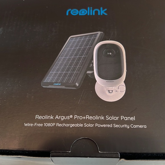 Reolink Argus Pro+Reolink Solar Panel - Picture 1 of 10
